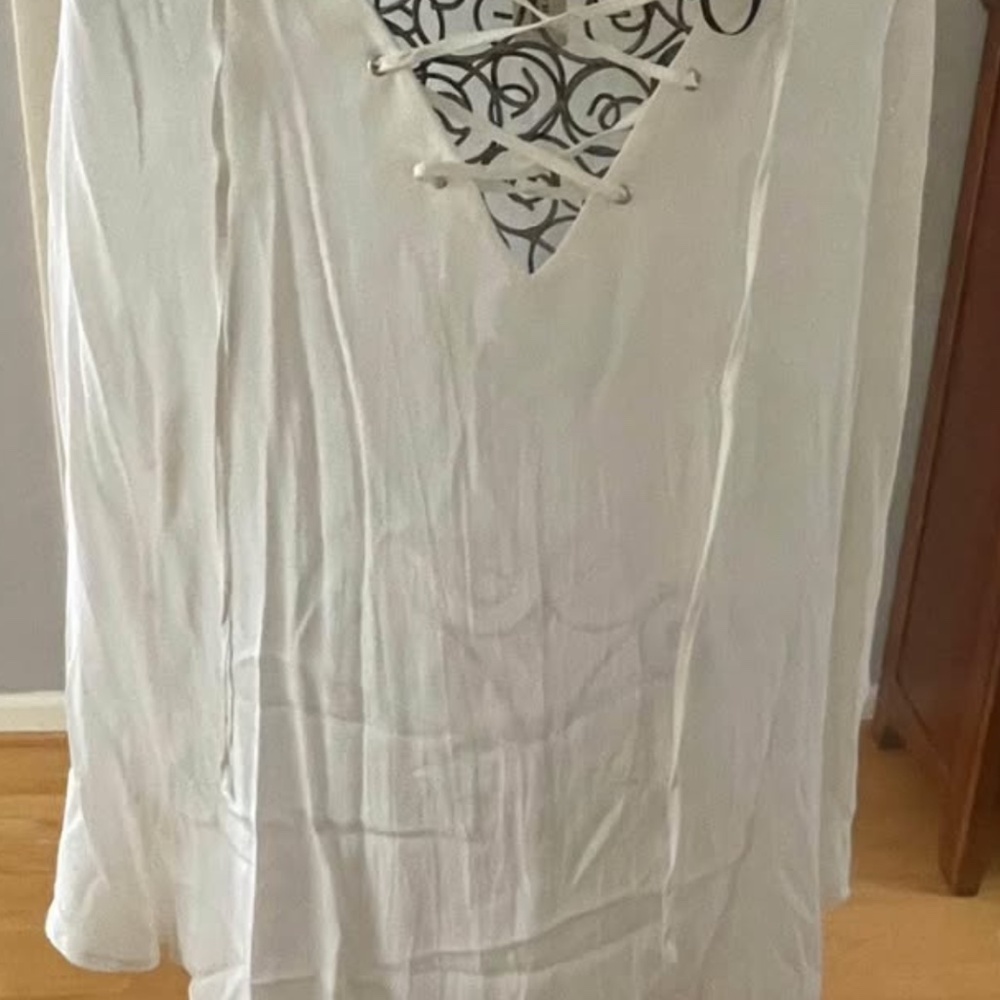 Forever 21 brand new white dress size M